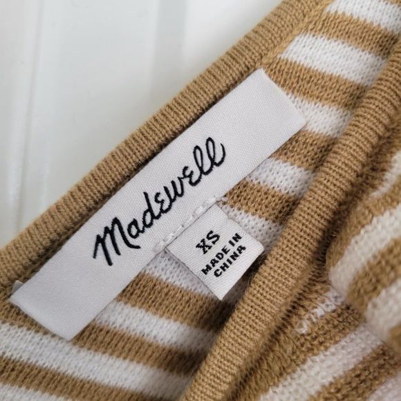 Madewell, top blouse, size XS 48% merino wool 52% acrylic. - Picture 2 of 6